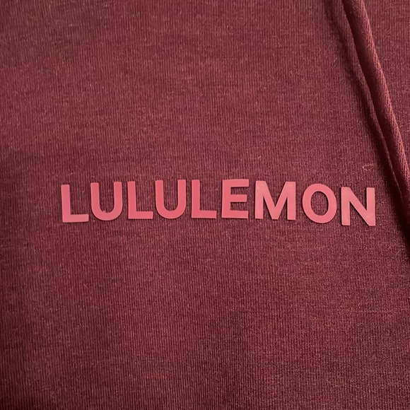 New Authentic Lululemon maroon city medium hoodie shirt jacket $128 - Picture 2 of 4